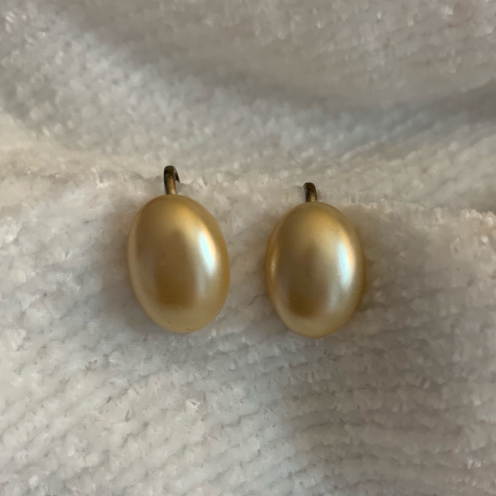 Vintage screw back earrings - Picture 4 of 5